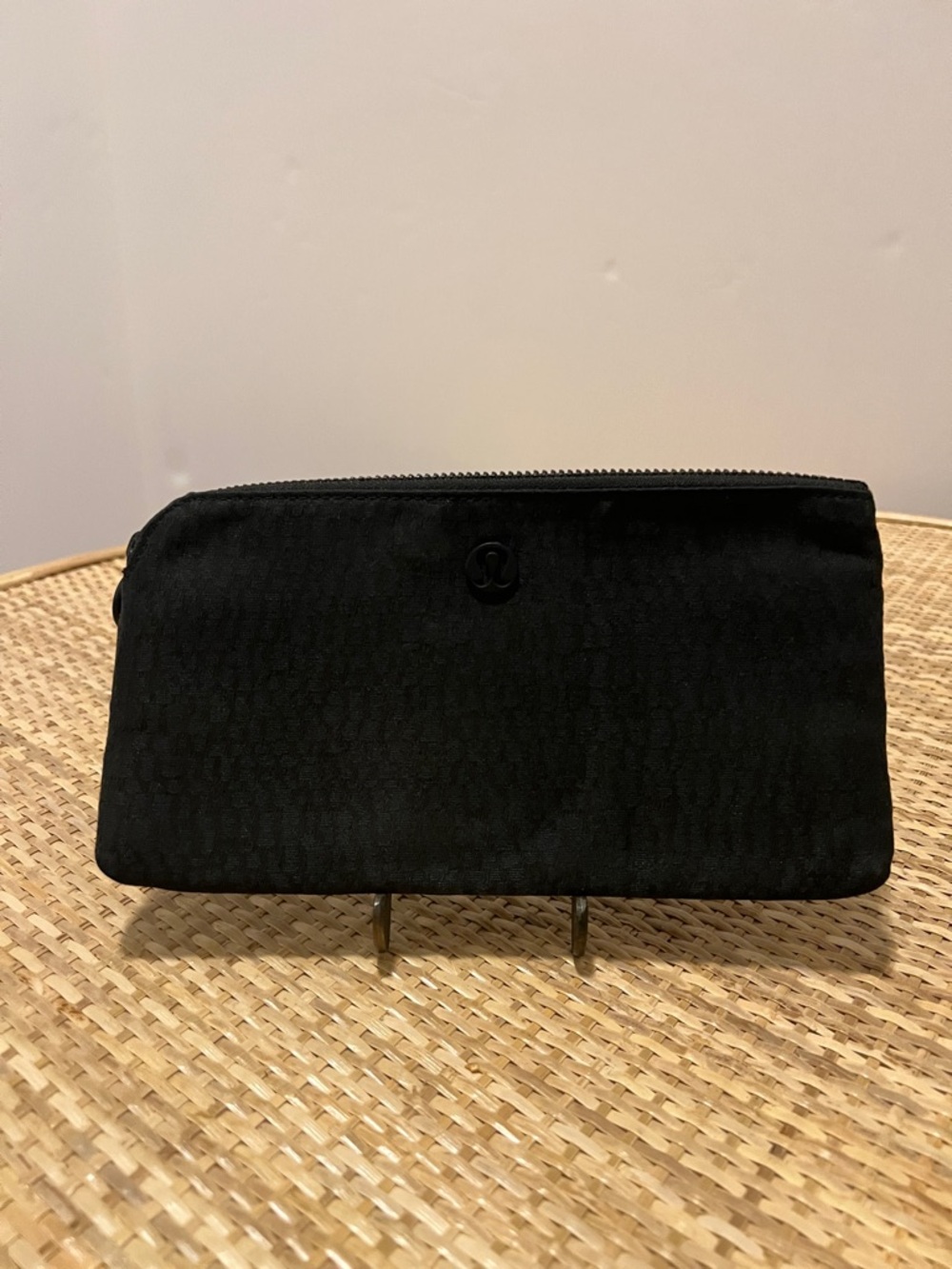 Lululemon Test of Time Travel Wallet Black Removable pouch leather trim repel - Picture 6 of 13